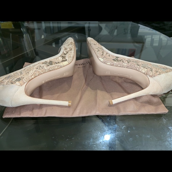 Gianvito Rossi Lace Suede Heels - Picture 4 of 7